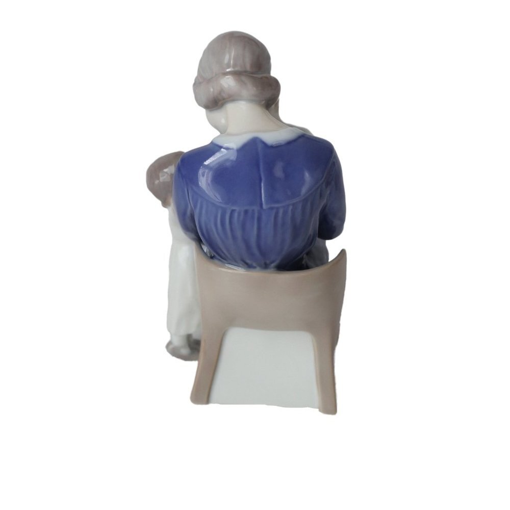 Vintage Bing and Grondahl  B&G Kjøbenhavn Denmark Mother And Children  2262S - Picture 4 of 7